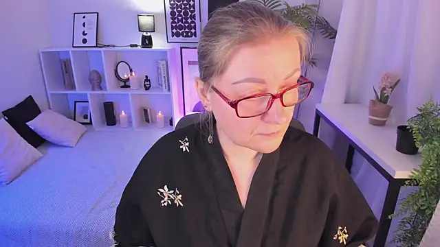 AlexandraKind online show from March 21, 2026, 8:46 pm