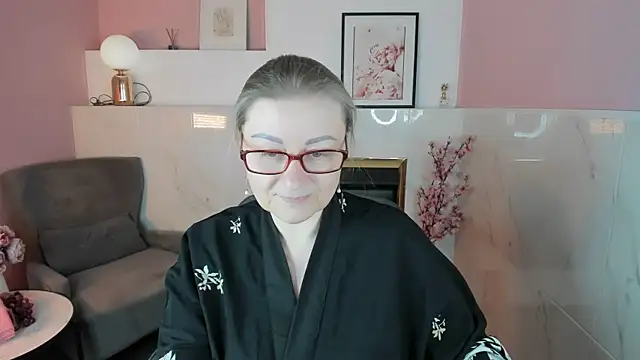 AlexandraKind online show from March 20, 2026, 1:34 pm