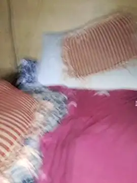 Snapshot of LOOLOOO123123 chatting on December 4, 2025, 6:29 pm LOOLOOO123123 online show from December 4, 2025, 6:29 pm