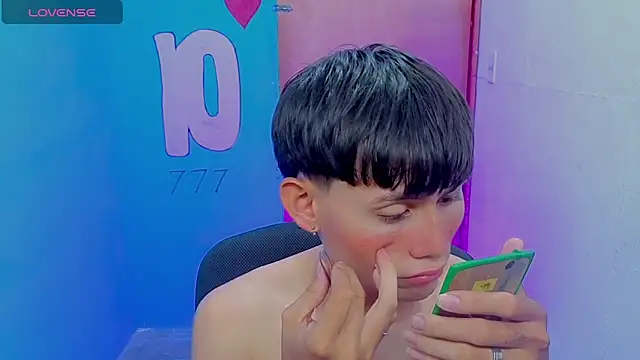 tanjiro cute online show from April 21, 2026, 2:47 am