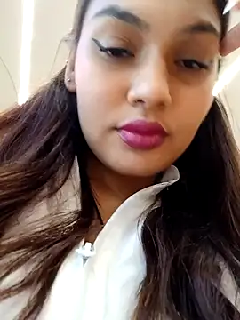 Snapshot of CriistalEvans chatting on December 7, 2024, 10:45 pm CriistalEvans online show from December 7, 2024, 10:45 pm
