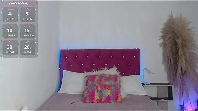 Snapshot of alinakiss chatting on November 1, 2025, 6:24 pm alinakiss online show from November 1, 2025, 6:24 pm