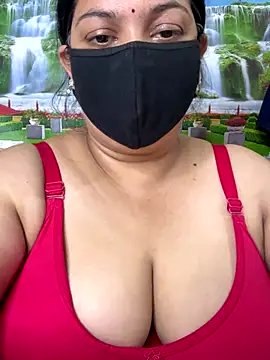 Snapshot of vinky05 chatting on September 20, 2025, 3:39 pm vinky05 online show from September 20, 2025, 3:39 pm