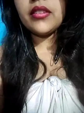 Love-Veronica online show from May 9, 2026, 6:22 pm