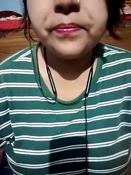 Love-Veronica online show from April 28, 2026, 1:48 pm