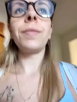 TerrasWildlife online show from March 18, 2025, 3:44 pm