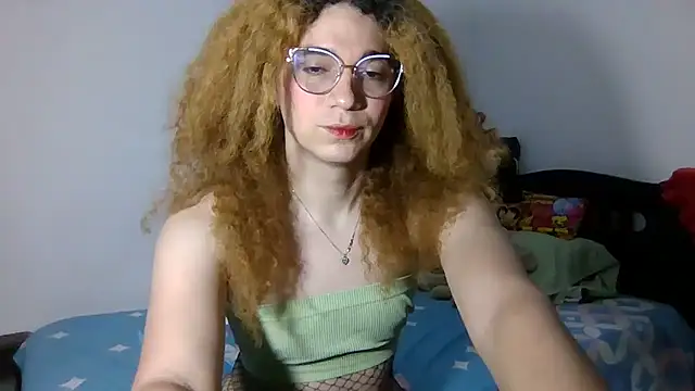 Snapshot of CELESSTESeductora chatting on July 18, 2026, 2:03 pm CELESSTESeductora online show from July 18, 2026, 2:03 pm