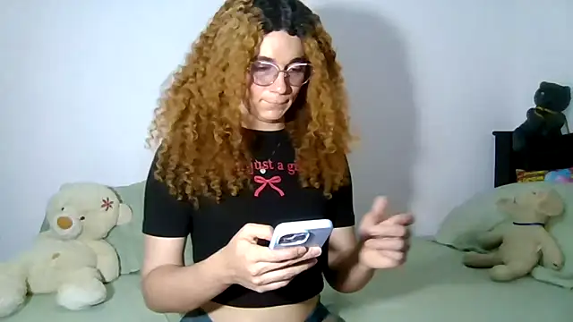 Snapshot of CELESSTESeductora chatting on June 14, 2026, 4:41 pm CELESSTESeductora online show from June 14, 2026, 4:41 pm