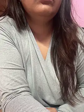 Snapshot of _nishalove19 chatting on December 13, 2025, 8:04 pm nishalove19 online show from December 13, 2025, 8:04 pm