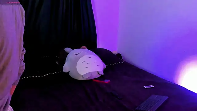 MattiDeLuca online show from October 7, 2025, 8:54 pm