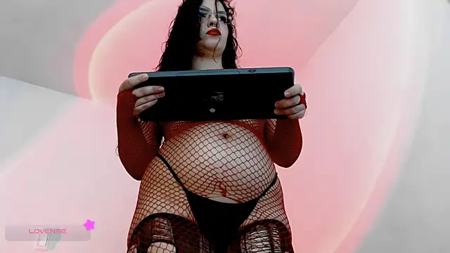 Snapshot of DollCam__ chatting on February 14, 2025, 8:37 pm DollCam online show from February 14, 2025, 8:37 pm