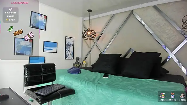 Snapshot of Pandora_Rey2 chatting on October 10, 2025, 1:34 pm Pandora Rey2 online show from October 10, 2025, 1:34 pm