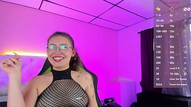 mariie tayy online show from September 17, 2025, 8:00 pm