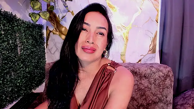 Snapshot of MeleekXXX_ chatting on June 18, 2026, 8:03 pm MeleekXXX online show from June 18, 2026, 8:03 pm