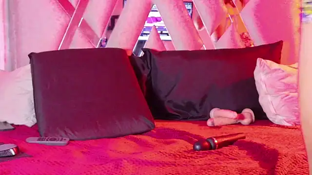 Snapshot of natacha__black_ chatting on November 23, 2025, 8:24 am natacha black online show from November 23, 2025, 8:24 am