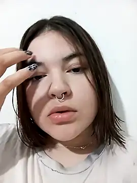 fresitaju online show from November 28, 2025, 8:42 pm