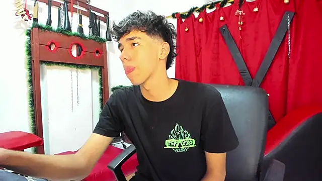 Harry LatinBoy online show from December 16, 2024, 2:04 am