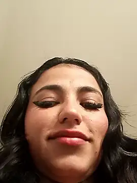 Snapshot of Naomy_veracruz_ chatting on November 18, 2025, 12:30 pm Naomy veracruz online show from November 18, 2025, 12:30 pm