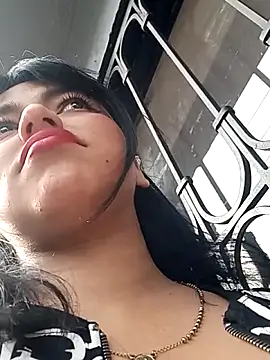 Naomy veracruz  online show from April 23, 2026, 12:29 pm