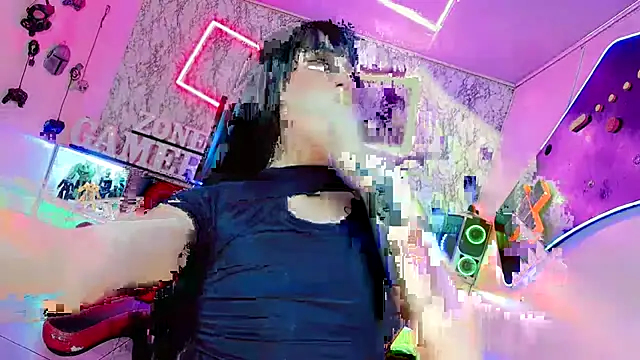 Snapshot of Alessa_mullen chatting on December 19, 2025, 3:10 am Alessa mullen online show from December 19, 2025, 3:10 am