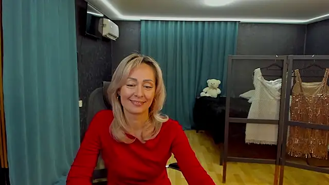 Snapshot of Julia_Cherry_ chatting on October 25, 2025, 1:34 pm Julia Cherry online show from October 25, 2025, 1:34 pm