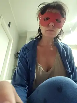 Snapshot of Vagabondainnamorata chatting on November 22, 2025, 4:11 am Vagabondainnamorata online show from November 22, 2025, 4:11 am