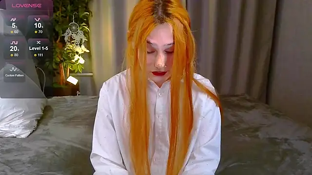 Snapshot of Kleo_Godde chatting on February 5, 2025, 8:57 pm Kleo Godde online show from February 5, 2025, 8:57 pm