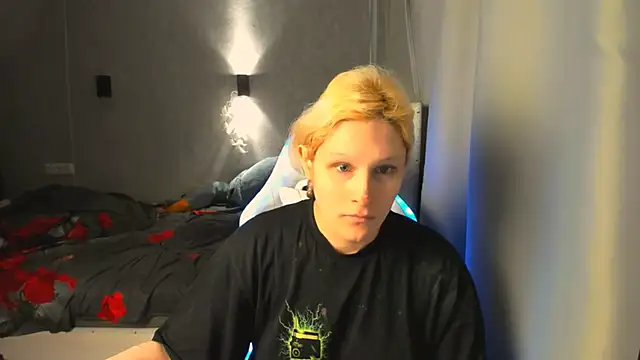 Snapshot of Kleo_Godde chatting on October 22, 2025, 11:14 pm Kleo Godde online show from October 22, 2025, 11:14 pm