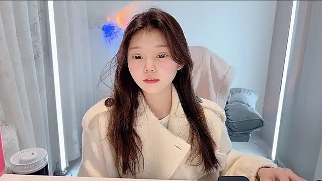 Snapshot of yangyang-1115 chatting on November 29, 2025, 4:56 am yangyang-1115 online show from November 29, 2025, 4:56 am