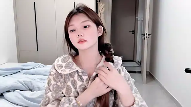 Snapshot of yangyang-1115 chatting on October 27, 2025, 12:50 pm yangyang-1115 online show from October 27, 2025, 12:50 pm