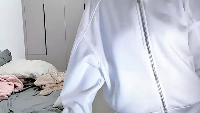 Snapshot of yangyang-1115 chatting on October 13, 2025, 5:09 am yangyang-1115 online show from October 13, 2025, 5:09 am