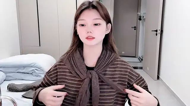 Snapshot of yangyang-1115 chatting on November 4, 2025, 4:16 am yangyang-1115 online show from November 4, 2025, 4:16 am