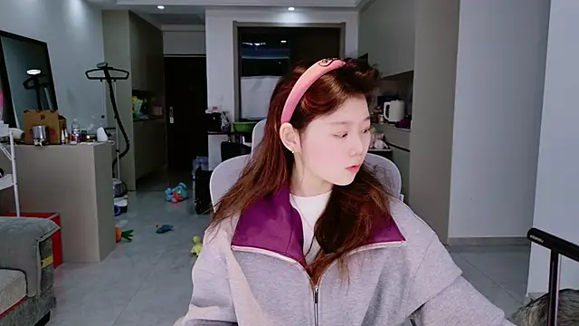 Snapshot of yangyang-1115 chatting on December 14, 2025, 5:35 am yangyang-1115 online show from December 14, 2025, 5:35 am