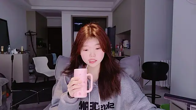 yangyang-1115 online show from January 12, 2026, 5:14 am