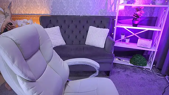 Snapshot of DreamyLinaa chatting on March 18, 2026, 7:44 am DreamyLinaa online show from March 18, 2026, 7:44 am