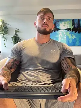 DimitriSullivan  online show from February 23, 2026, 1:44 pm