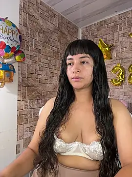 Lady Rey online show from April 29, 2026, 1:43 am