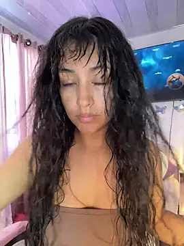 Snapshot of Lady_Rey chatting on July 24, 2026, 7:32 pm Lady Rey online show from July 24, 2026, 7:32 pm