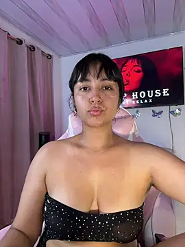 Snapshot of Lady_Rey chatting on June 30, 2026, 1:16 am Lady Rey online show from June 30, 2026, 1:16 am