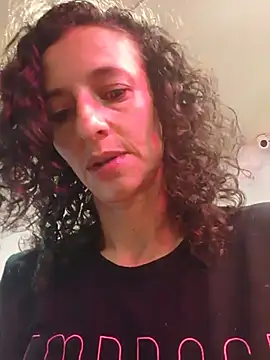 AriannaRussell  online show from June 26, 2026, 1:17 pm