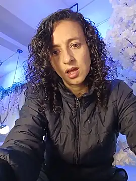 Snapshot of AriannaRussell_ chatting on June 13, 2026, 12:25 pm AriannaRussell online show from June 13, 2026, 12:25 pm