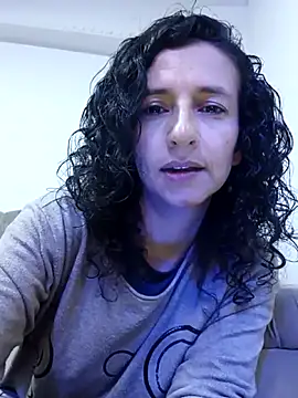 Snapshot of AriannaRussell_ chatting on June 18, 2026, 12:43 pm AriannaRussell online show from June 18, 2026, 12:43 pm