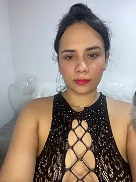 Snapshot of Leyna_Kenet chatting on December 13, 2024, 8:04 pm Leyna Kenet online show from December 13, 2024, 8:04 pm