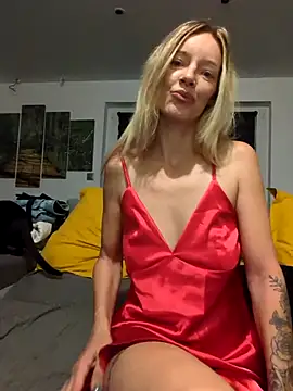 Snapshot of Ana-ya16 chatting on October 9, 2025, 4:02 am Ana-ya16 online show from October 9, 2025, 4:02 am