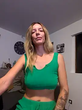 Snapshot of Ana-ya16 chatting on September 29, 2025, 3:57 am Ana-ya16 online show from September 29, 2025, 3:57 am