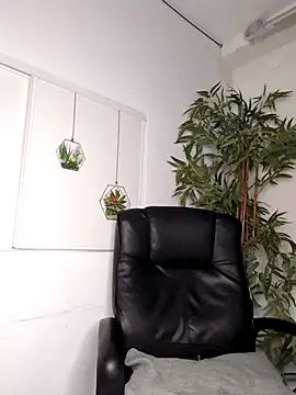 Snapshot of Ana-ya16 chatting on November 13, 2025, 5:11 am Ana-ya16 online show from November 13, 2025, 5:11 am