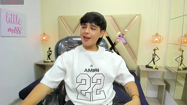 AndrewPherson online show from April 11, 2026, 1:37 pm