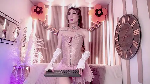 Snapshot of Aniie_Doll chatting on October 11, 2025, 8:10 pm Aniie Doll online show from October 11, 2025, 8:10 pm