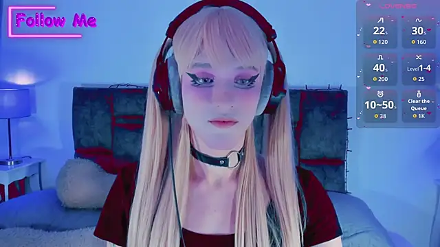 Snapshot of Kirmyy_ chatting on October 17, 2025, 8:54 pm Kirmyy online show from October 17, 2025, 8:54 pm