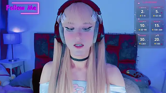 Snapshot of Kirmyy_ chatting on November 2, 2025, 8:47 pm Kirmyy online show from November 2, 2025, 8:47 pm